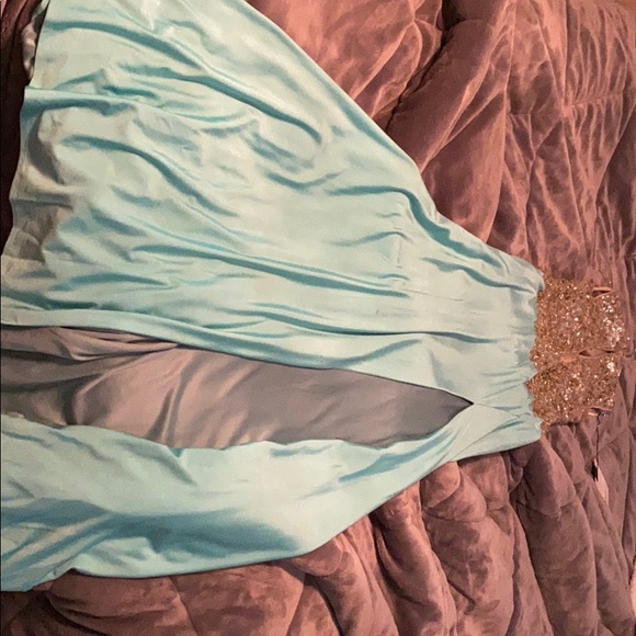 Mac Duggal turquoise formal dress - Picture 3 of 7